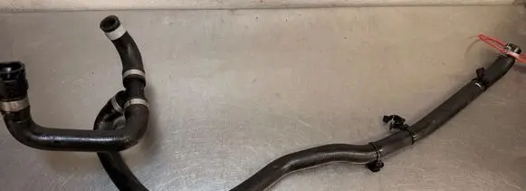 Renault Master IV Engine coolant pipe/hose 