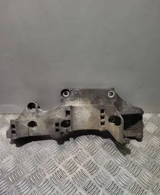 Volkswagen Golf IV Generator/alternator bracket R045903143C