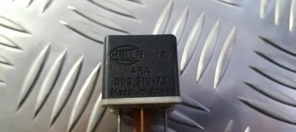 Volvo S40, V40 Other relay 9130269 4RA003510-73