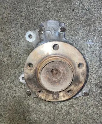 BMW 7 E65 E66 Front wheel hub 6753462