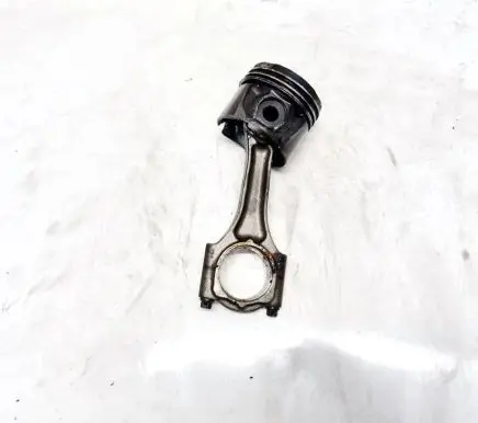 Opel Astra G Piston with connecting rod