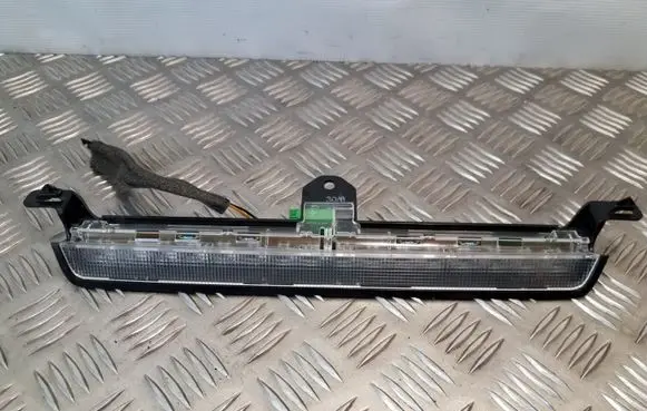 Volvo V70 Third/center stoplight 8658948