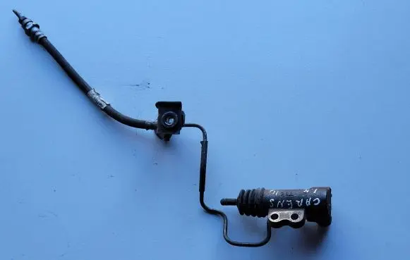 Clutch slave cylinder