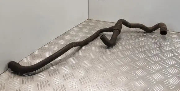 Engine coolant pipe/hose