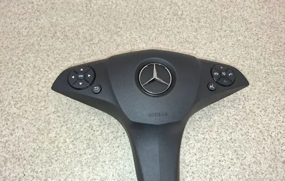 Mercedes-Benz C W204 Steering wheel airbag 0008605702 A2048210051 301477096162