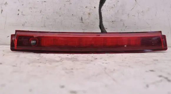 Renault Captur Third/center stoplight 265902759R 90023917