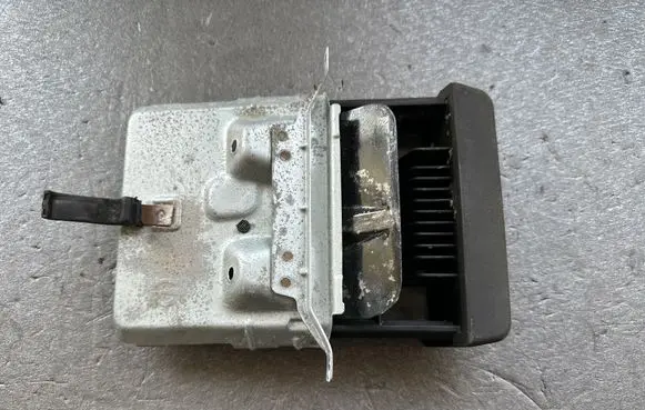 Toyota Land Cruiser (FJ60) Car ashtray 7410290A0001