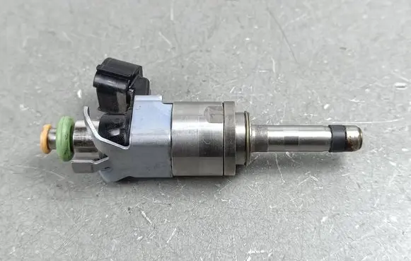Mazda CX-70/90 Fuel injector H30113250 05H0805357