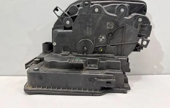 BMW 7 G11 G12 Front door lock 2581868