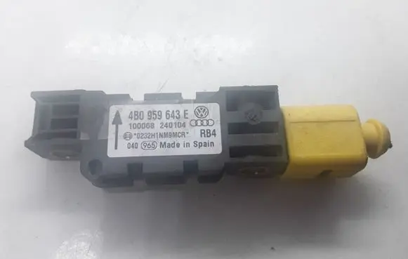 Audi A3 S3 8P Airbag deployment crash/impact sensor 4B0959643E