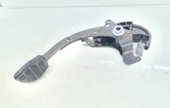 Renault Megane I Brake pedal 7700421414