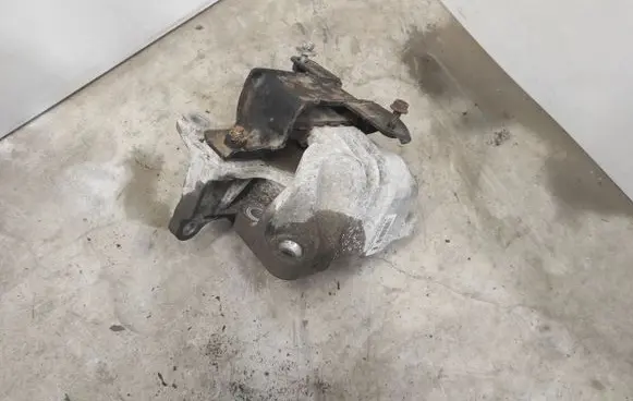 Ford Explorer V Gearbox mount FB536F020AC