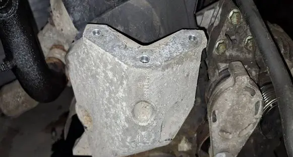 Seat Ibiza III (6L) Engine mounting bracket 045199207