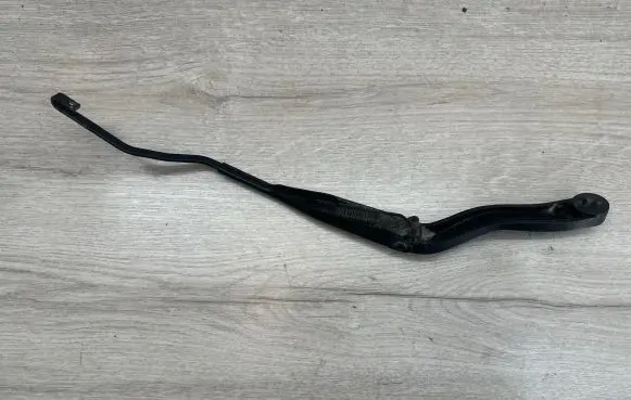 Dodge Nitro Front wiper blade arm 89813658 D55157281AD