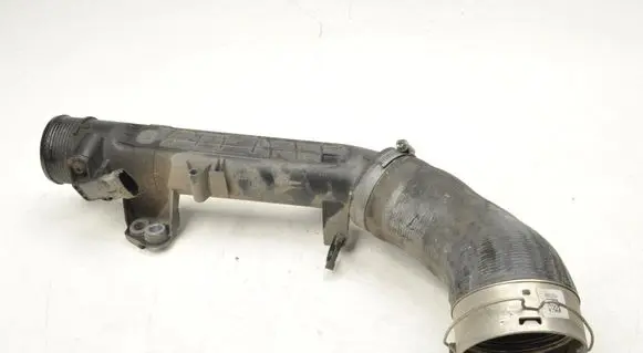 Volvo V60 Intercooler hose/pipe 31422153