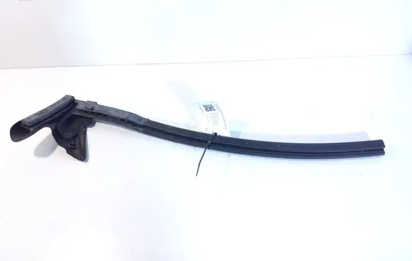 Audi A5 8T 8F Front door rubber seal 8F0839480E