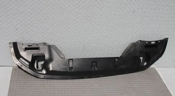Front bumper skid plate/under tray