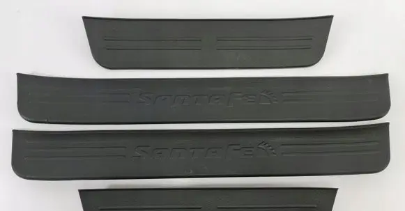 Hyundai Santa Fe sill trim set (inner) 858952B000