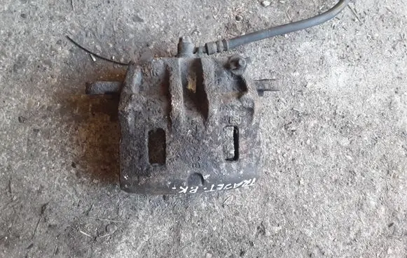 Hyundai Trajet Front brake caliper NOCODE