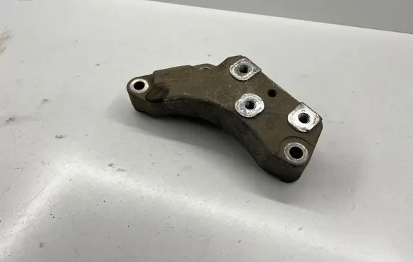 Seat Altea Gearbox mounting bracket 1K0199117
