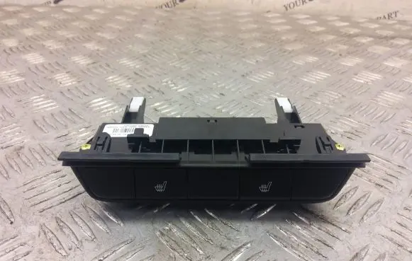 KIA Sportage Seat heating switch 93300-D9001WK