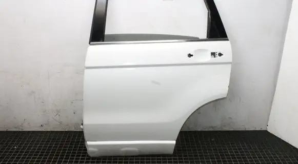 Honda CR-V Rear door