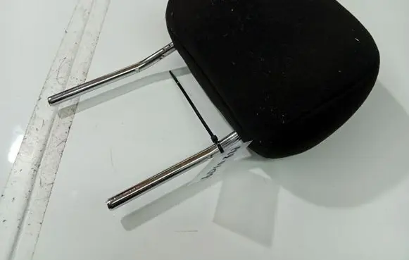 Opel Astra G Front seat headrest 