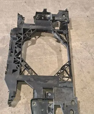 Renault Scenic III - Grand scenic III Top upper radiator support slam panel 752100007R