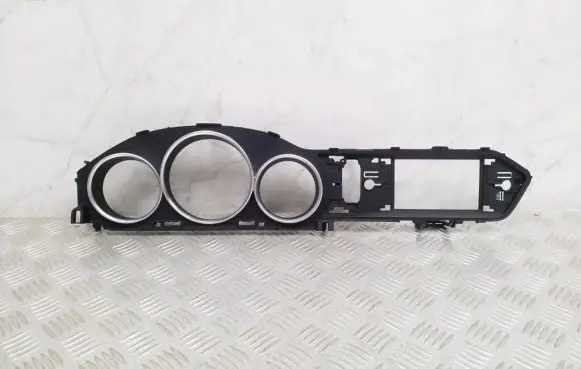 Dashboard trim