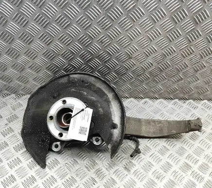 Front wheel hub