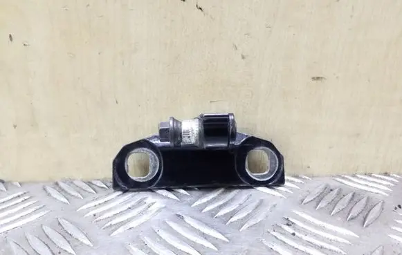 Volvo XC60 Rear door upper hinge