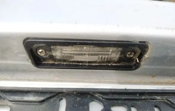 Volkswagen PASSAT B6 Number plate light