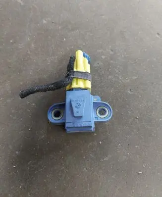 Volkswagen Jetta V Airbag deployment crash/impact sensor 1k0955557a