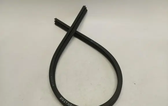 Volkswagen Multivan T7 Wiper trim 7t0823723a