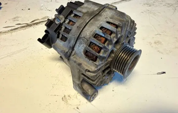 BMW X5 F15 Generator/alternator 8509224 FG18S066