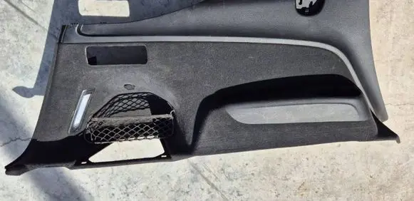Audi Q7 4M Trunk/boot side trim panel 4M0863879H 4M0863879
