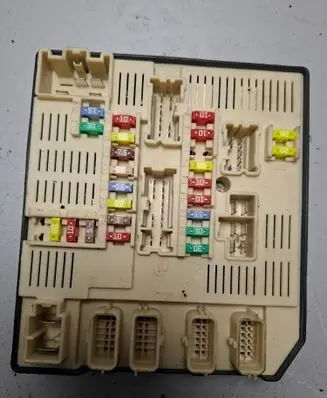 Renault Scenic III - Grand scenic III Fuse module 284B68372R