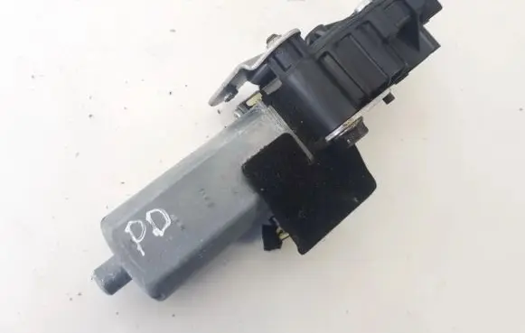 Volvo S60 Seat adjustment motor 0390203248