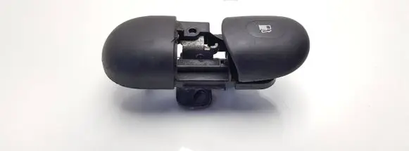 Renault Laguna I Fuel tank opening switch 7700822646 7700822646B