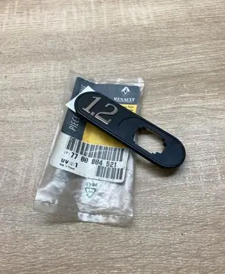 Renault Clio I Manufacturer badge logo/emblem 7700804521