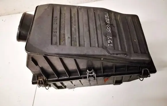 Peugeot 405 Air filter box psa2104