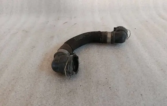 Mercedes-Benz GLE (W166 - C292) Engine coolant pipe/hose A1665002700