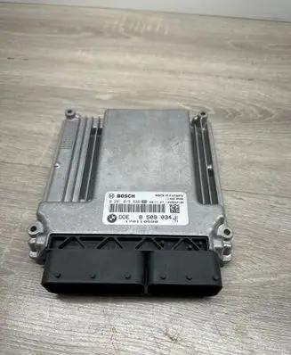 BMW 5 E60 E61 Engine control unit/module 8509034 1039S34186 70110598