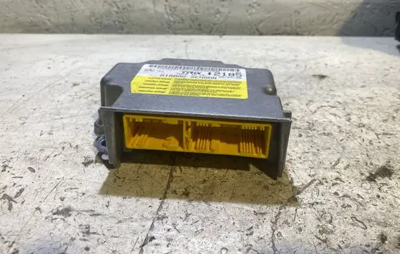 Mercedes-Benz A W169 Airbag control unit/module A1698202185