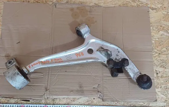 Nissan X-Trail T30 Front control arm