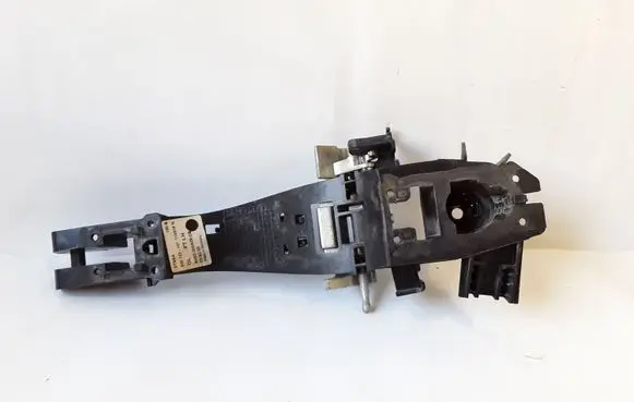 Land Rover Discovery 4 - LR4 Front door exterior handle/bracket AH22203A29CB 920122101