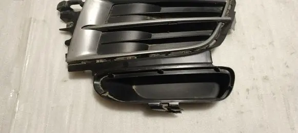 Mazda 6 Front bumper lower grill GS1D50C21