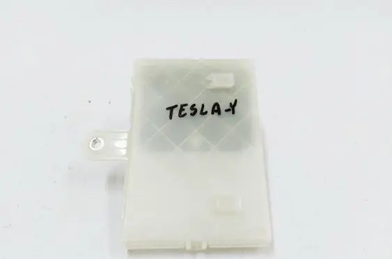 Tesla Model Y Other control units/modules 153726420B