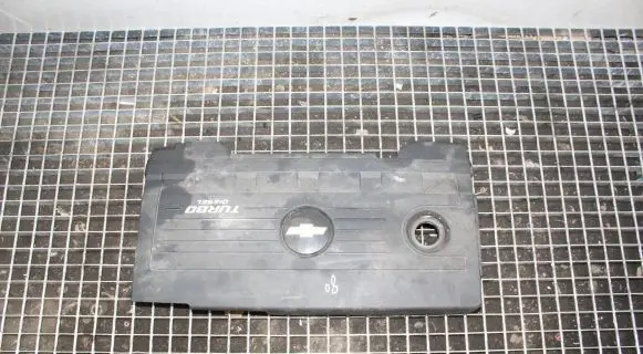 Chevrolet Orlando Engine cover (trim) 25185145