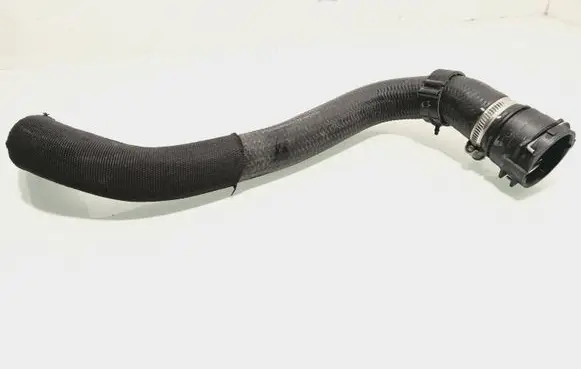 Land Rover Defender Engine coolant pipe/hose P1019484A02